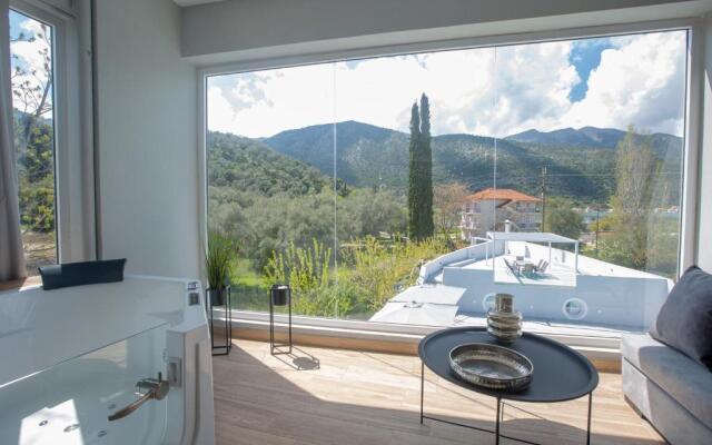 UNIQUE Villa Boat House