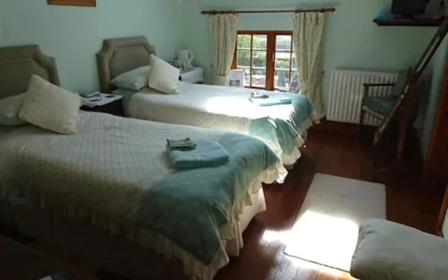 Burton Farmhouse