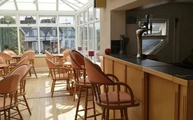 Seaclyffe Hotel Ltd