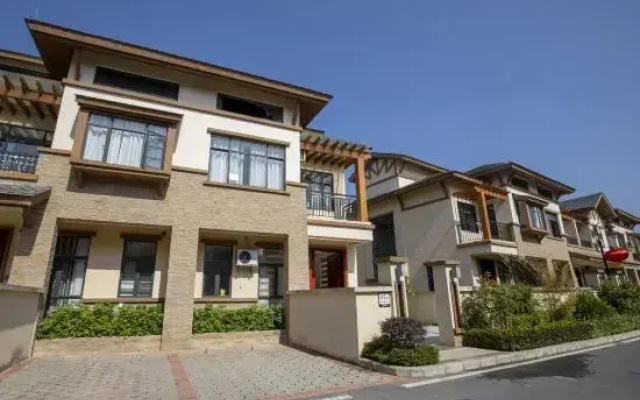Qingyuan yingdebaodun Venice swimming lane Resort Villa