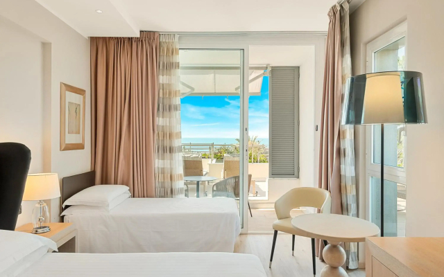 Hotel Excelsior