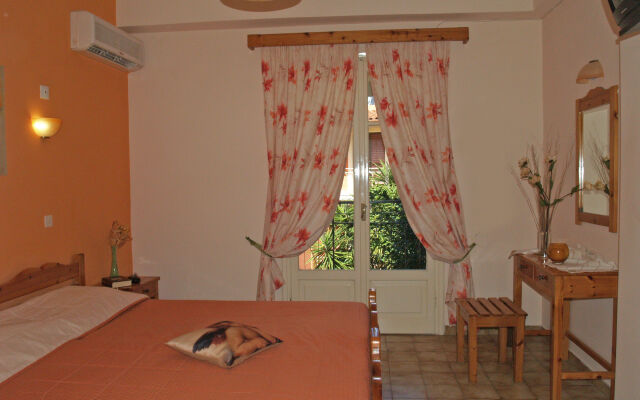 Elli Marina Studios and Apartments