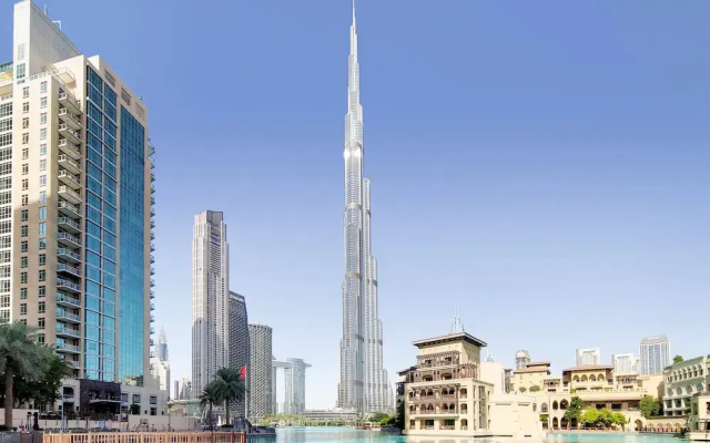 GreenFuture - Super Chic Condo With Incredible Cityscape Views