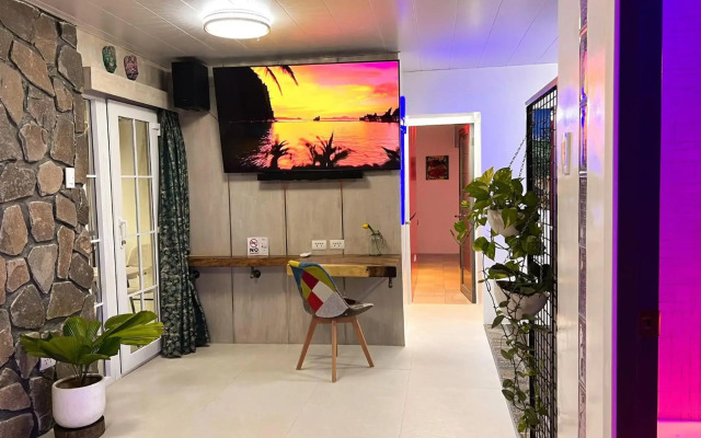 CLOCKWORKORANGE Luxury Suites