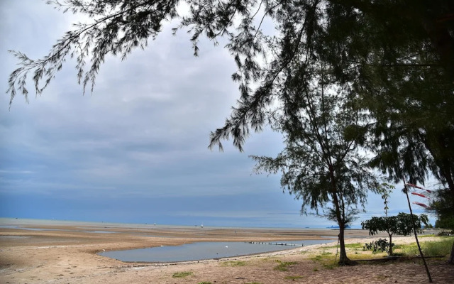 Little Home Beach
