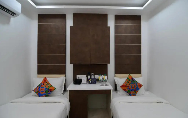 Om Stay Well By FabHotel