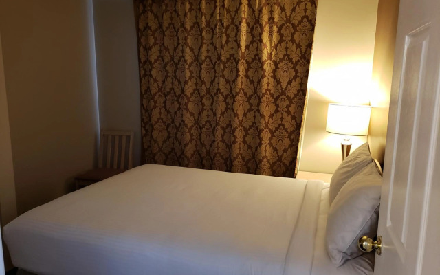 Shemron Suites Hotel