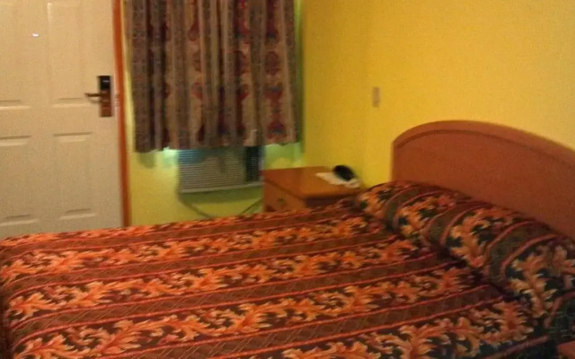 Travel Eagle Inn Motel