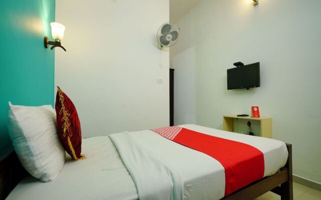 OYO 16617 Rayan Residency