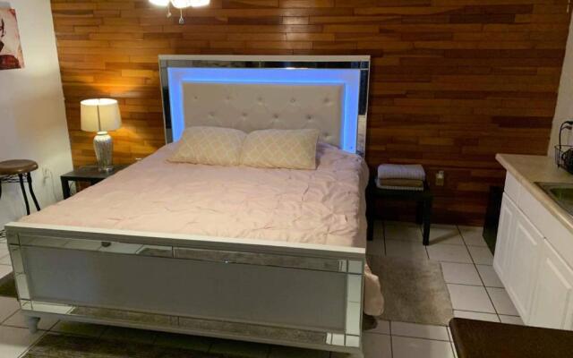 Deluxe studio & Pet friendly