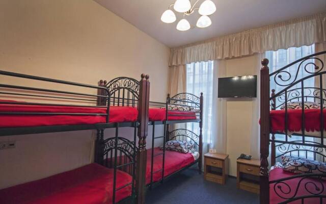 ArtBaza Guest house