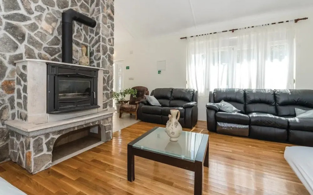Awesome Home in Sibenik-brodarica With Wifi and 1 Bedrooms