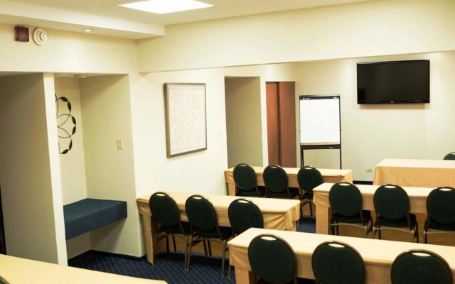 Courtyard by Marriott San Juan Miramar