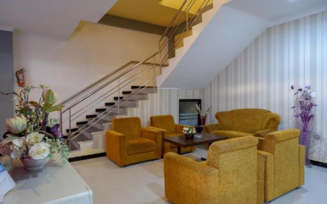 RedDoorz near Citraland Waterpark Kendari