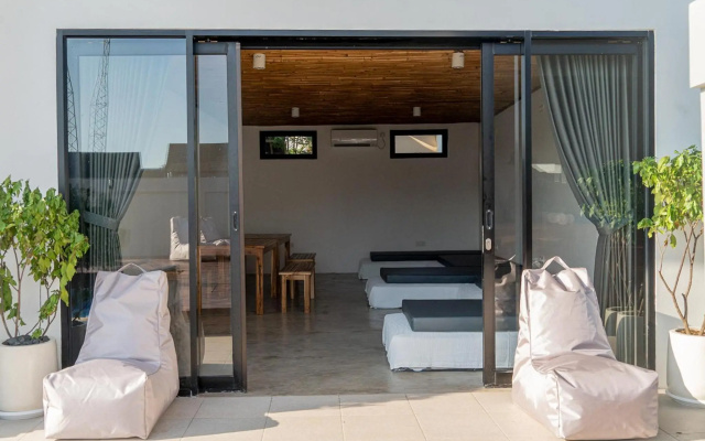 Surf & Party - Hostel Somewhere Else – Guest Rooms – Canggu