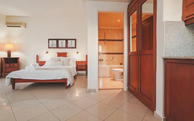 Zeus Village Resort - Adults Only