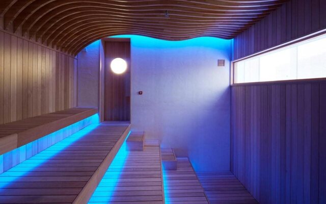 hotel androoms Naha Port