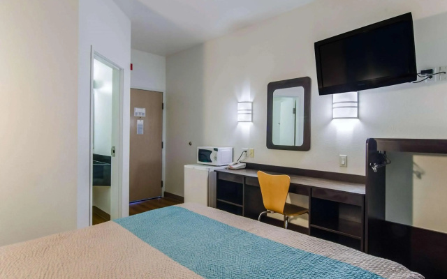 Motel 6 Wheatland, WY