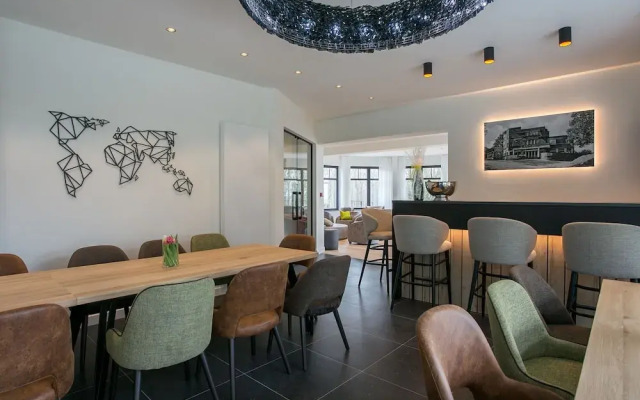 Upscale Mansion In Kluisbergen With Sauna And Terrace