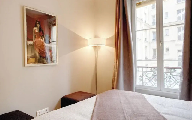 Paris Blanc Manteau Residence