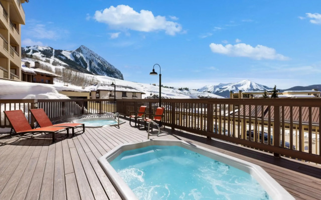 Elevation Hotel & Spa