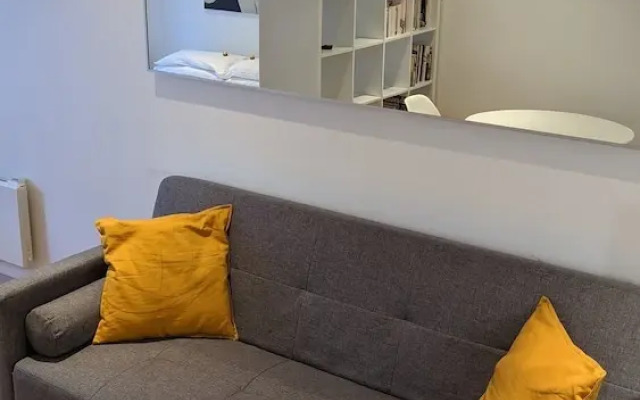 The Wilde riverside studio-flat