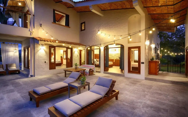 Distrito 88 - Adults only