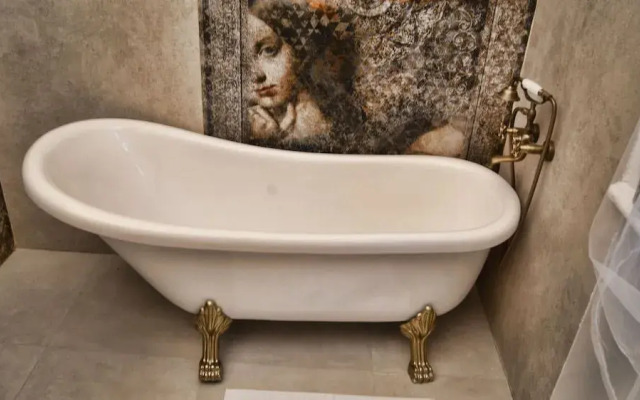 Conacul Coroanei Luxury Boutique Hotel