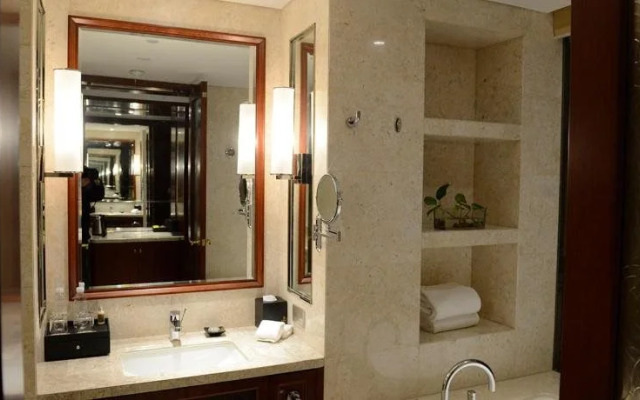 America's Best Rixin International Hotel