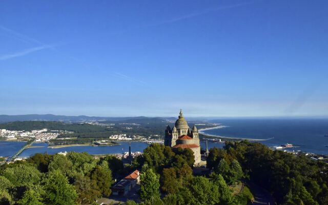 Pousada de Viana do Castelo - Historic Hotel