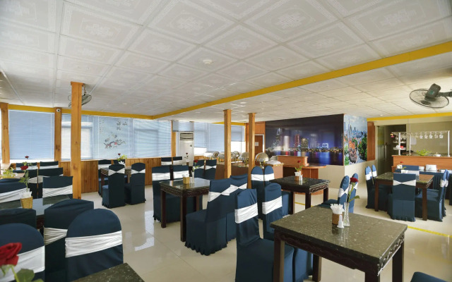 Boss Palace Hotel