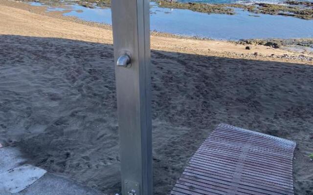 Salinetas Blue Surf House