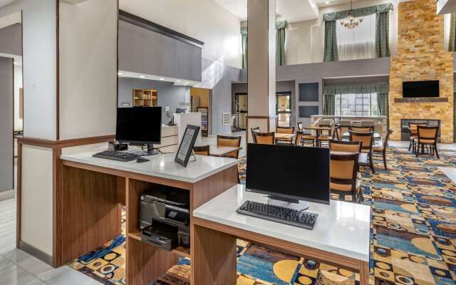 Comfort Suites
