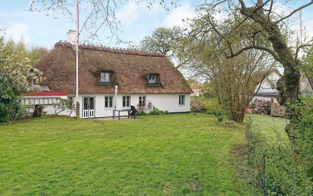 6 Person Holiday Home-by Traum