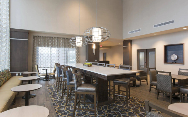 Hampton Inn & Suites Grand Rapids Downtown