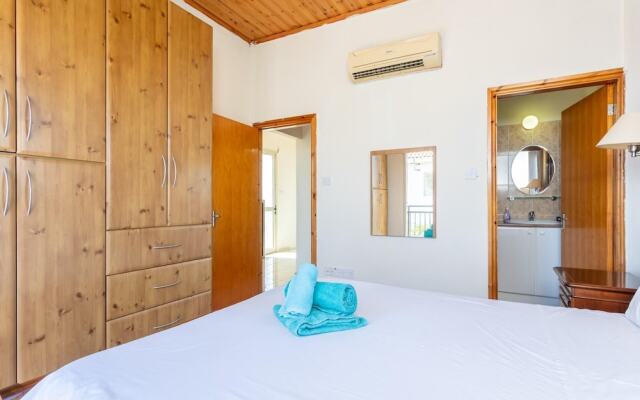 Villa Archimedes in Peyia