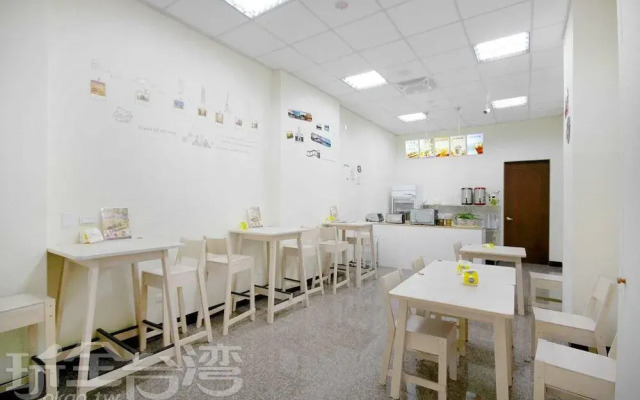 Sun Moon Lake FRIDAY Inn Guest House