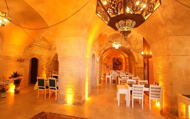 Tughan Hotel
