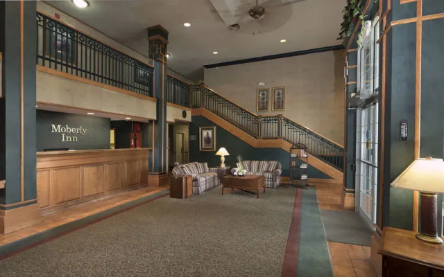 Moberly Inn And Suites