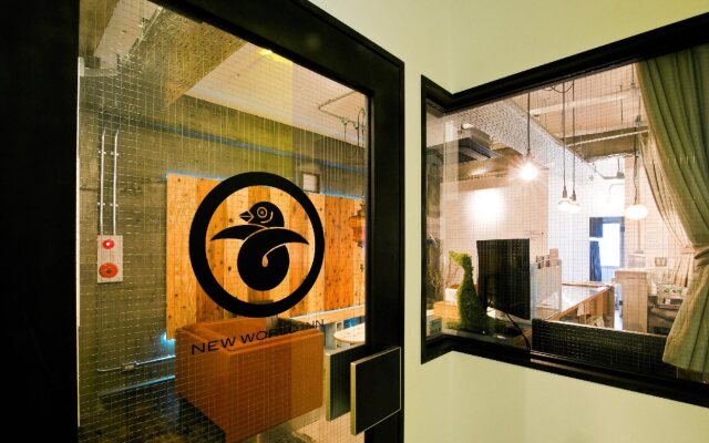 NEW WORLD INN - Hostel