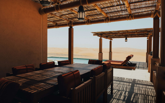 Bab Al Nojoum Bateen Liwa Resort
