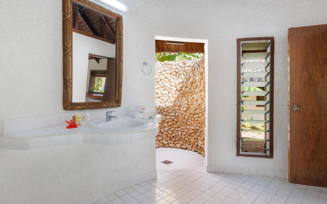 Breakas Beach Resort - Adults only