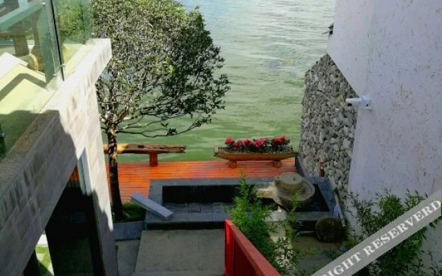 Qilu Sea-view Courtyard Hotel