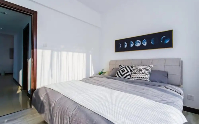 Locals Boutique Apartment Huafa Plaza 15 – Guest Rooms – Zhuhai