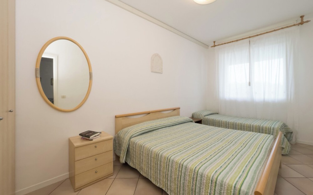 Spacious Flat Only 150mt From the Beach