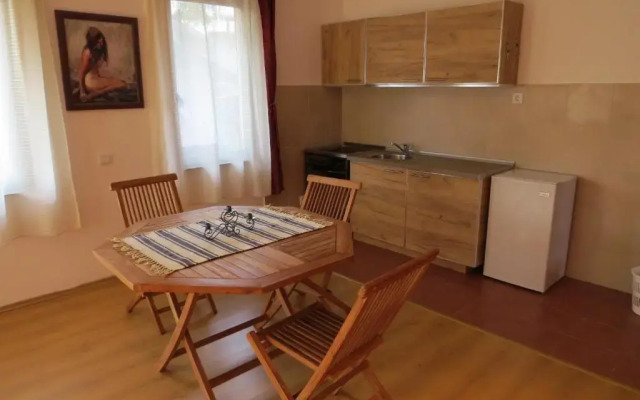 Cave Apartment