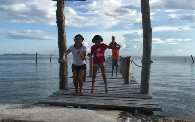 Maria's Kan Kin with Private Beach