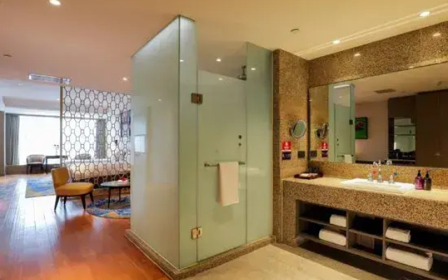 Mercure Urumqi South Lake