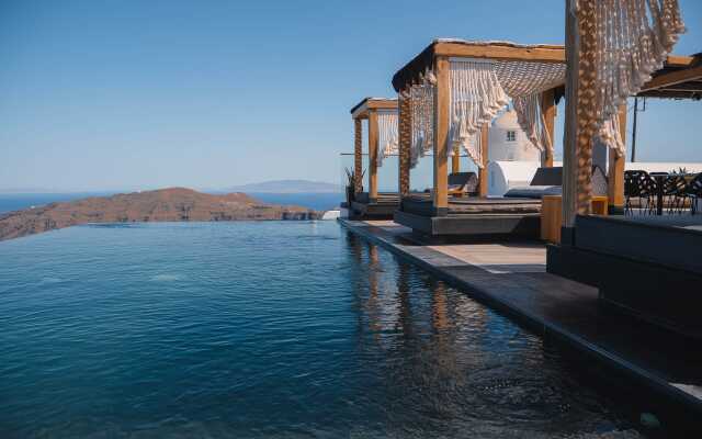 Galaxy Suites & Villas