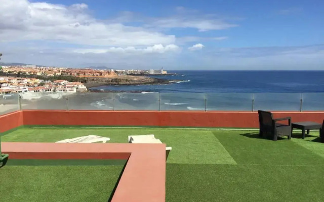 Big, large cozy apartment with sea view